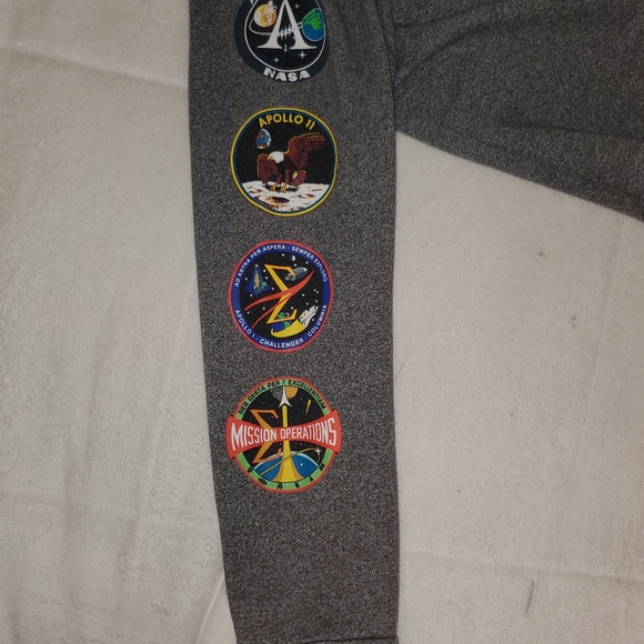 Authentic Buzz Aldrin NASA Gray Hoodie with Mission Patches - Picture 3 of 4